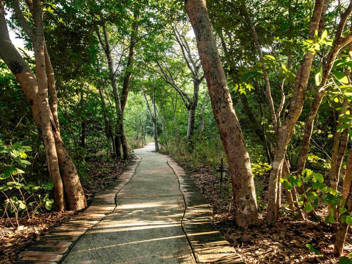 Mbano Manor Hotel Victoria Falls Dış mekan fotoğraf