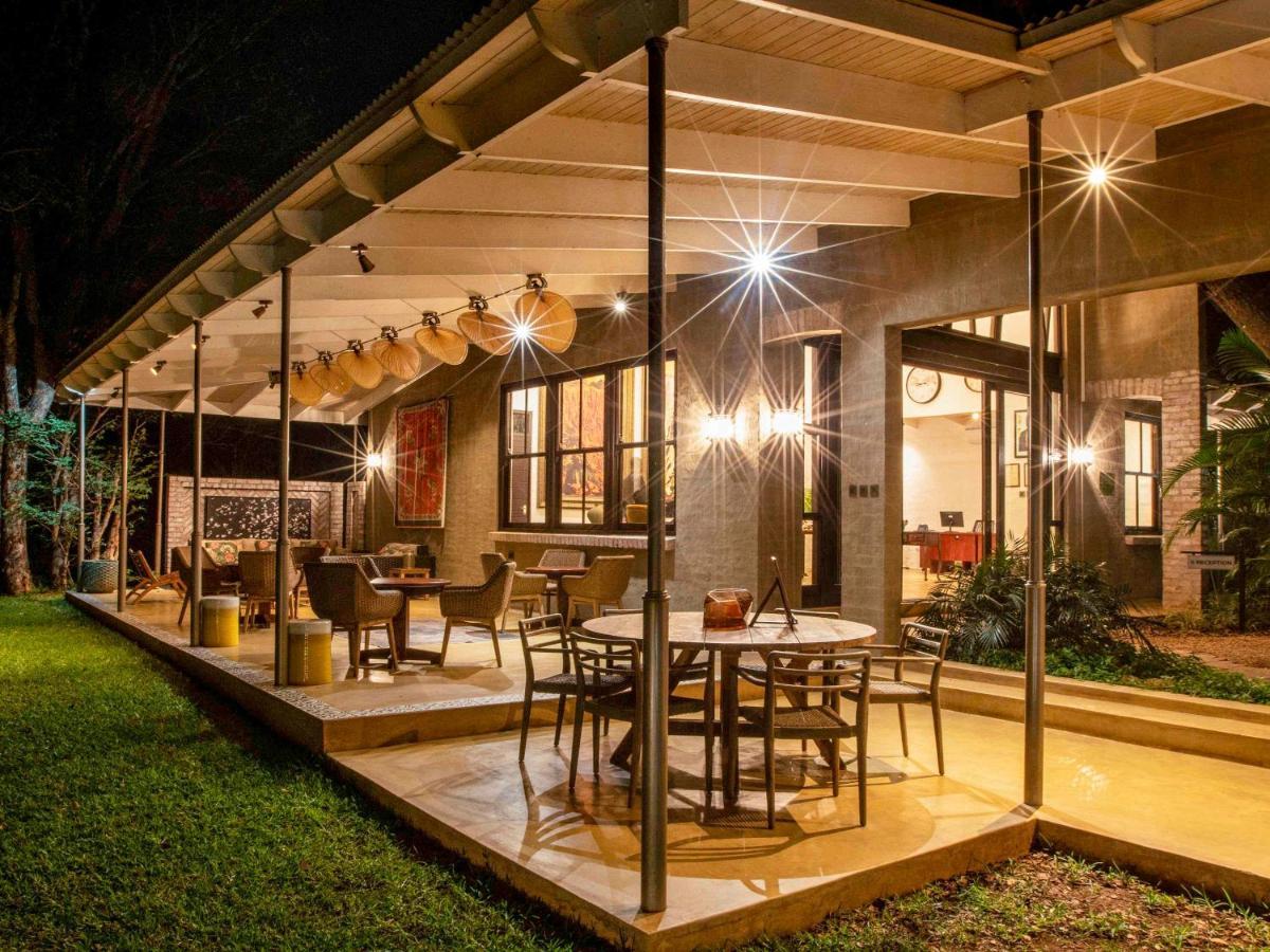 Mbano Manor Hotel Victoria Falls Dış mekan fotoğraf