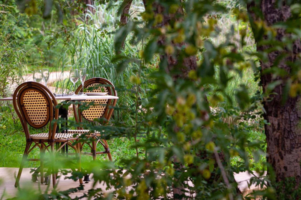 Mbano Manor Hotel Victoria Falls Dış mekan fotoğraf