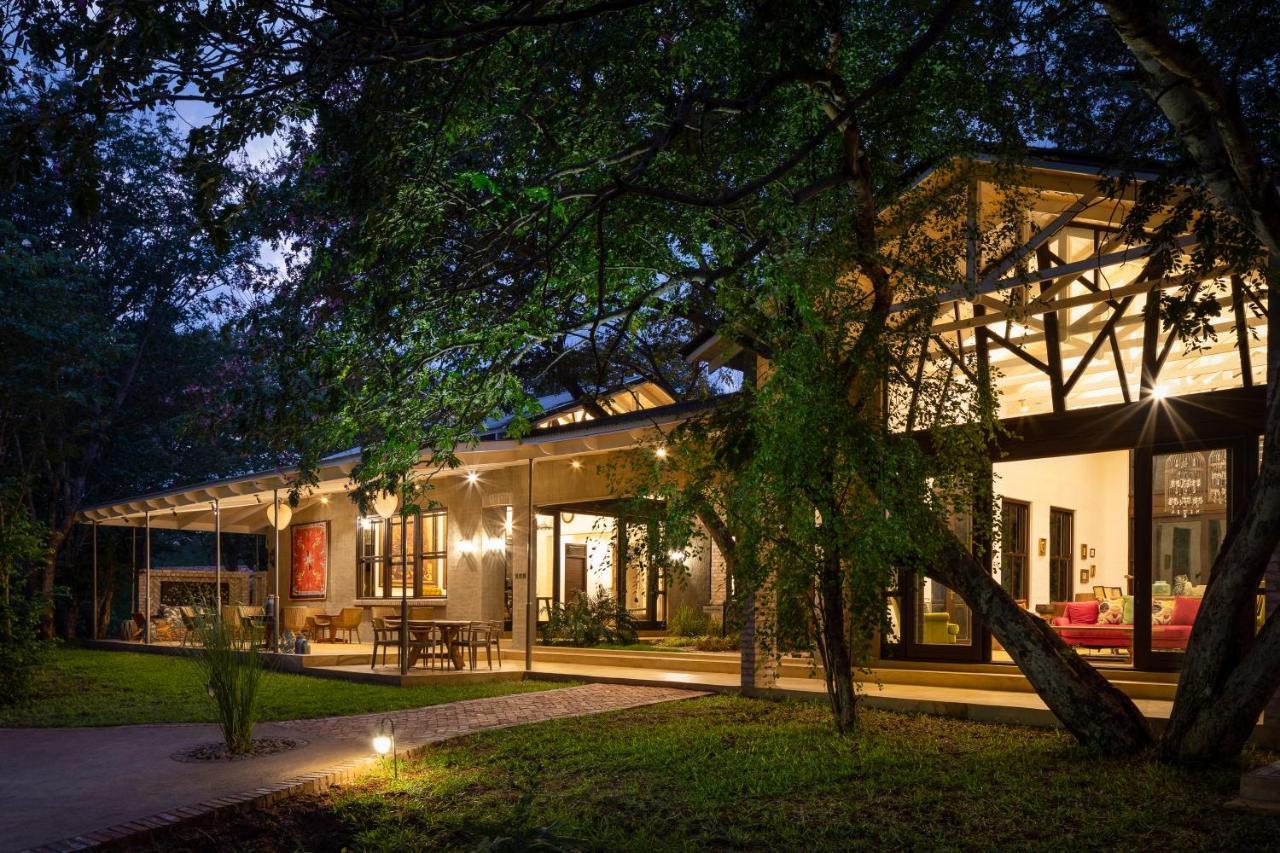 Mbano Manor Hotel Victoria Falls Dış mekan fotoğraf
