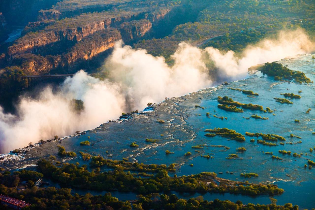 Mbano Manor Hotel Victoria Falls Dış mekan fotoğraf